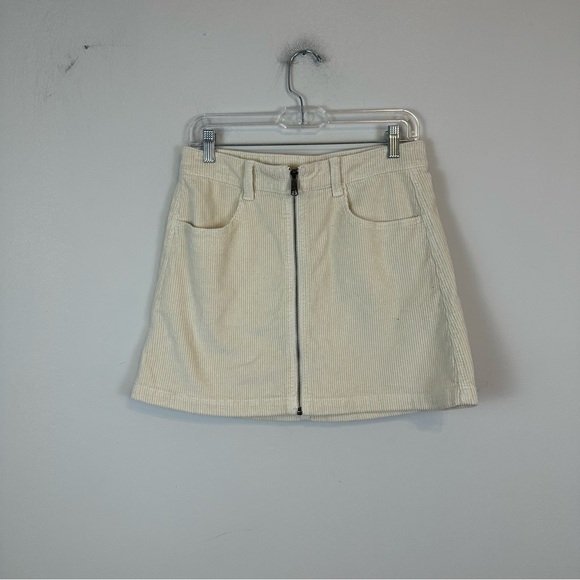 AEO | Cream Corduroy Zip Front Super High Rise A-Line Mini Skirt Size 6 Women's - Picture 1 of 7